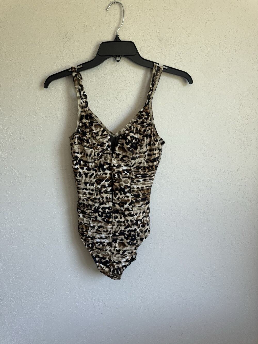 Miraclesuit Black Brown Leopard Wildside Mesh Plunge V-Neck One Piece Womens M